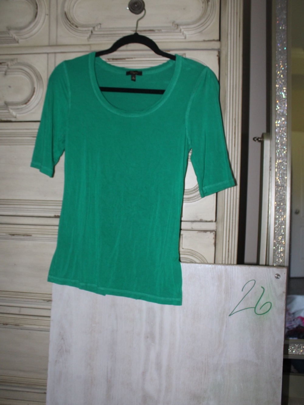 Cupio Scoop Neck Short Sleeve Tee in Teal Green